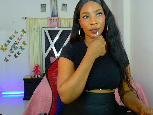 talianapalacios live cam on BongaCams