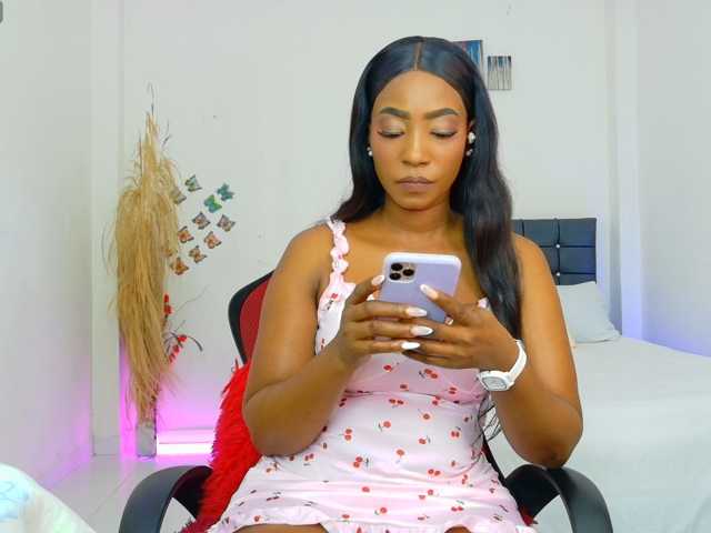 talianapalacios live cam on BongaCams