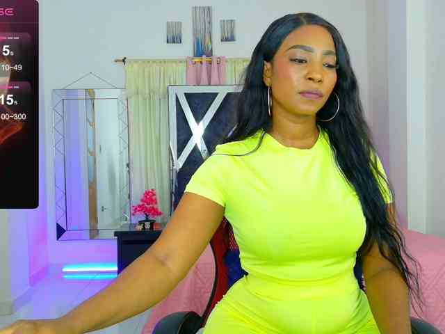talianapalacios Live Webcam on BongaCams