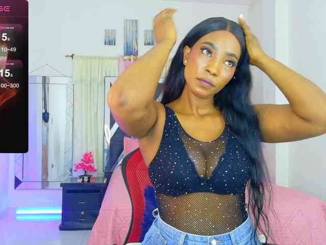 Model: talianapalacios