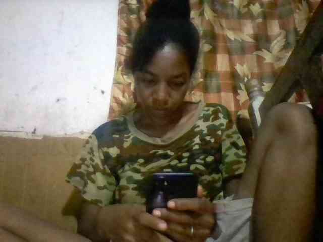 BigHairypussy webcam