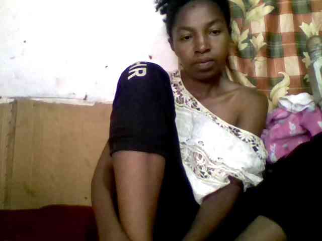 BigHairypussy webcam