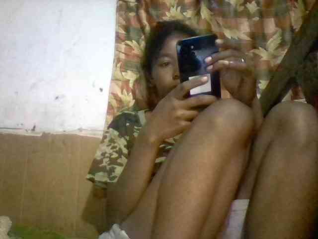 BigHairypussy webcam