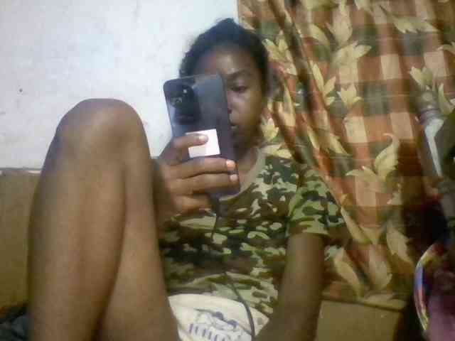 BigHairypussy webcam