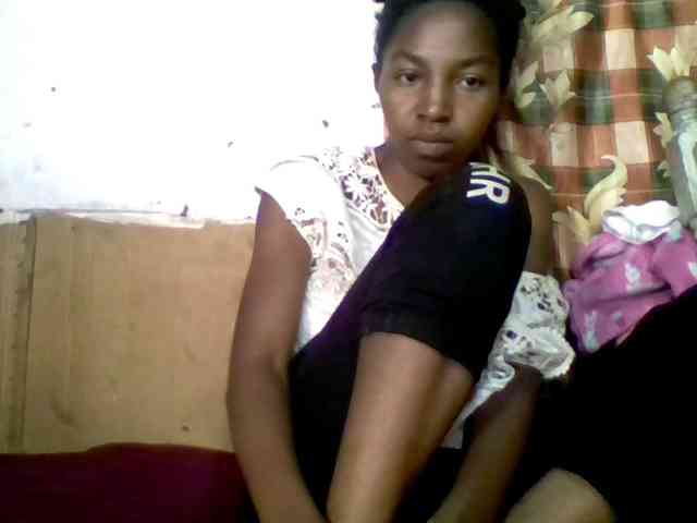 BigHairypussy webcam