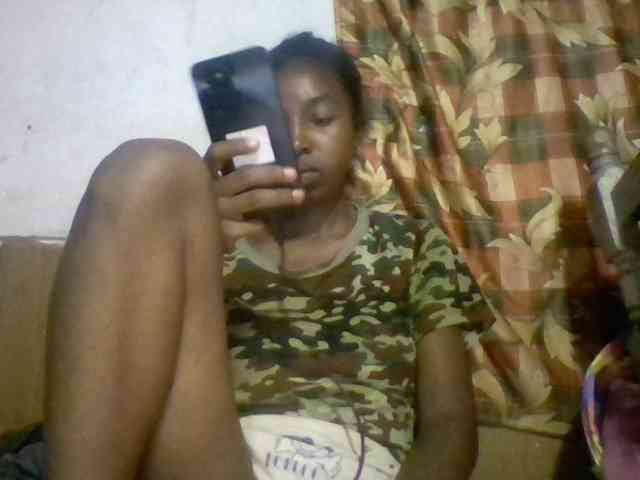 BigHairypussy webcam