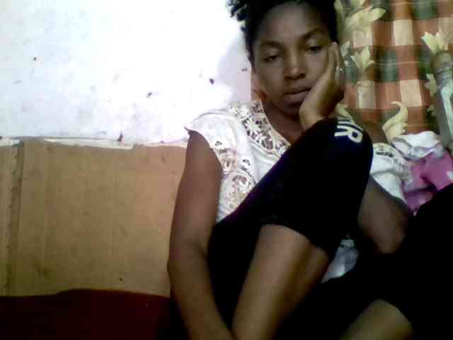 BigHairypussy webcam