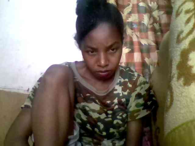 BigHairypussy webcam