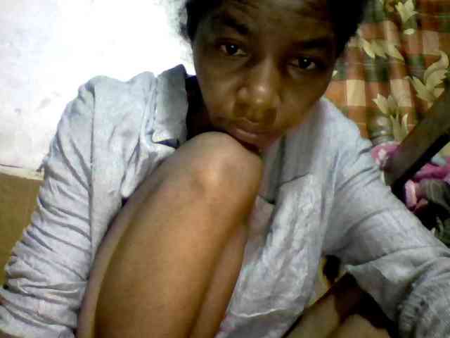 BigHairypussy webcam