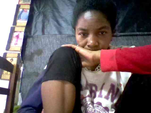 BigHairypussy webcam