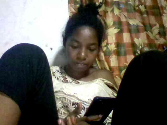 BigHairypussy webcam