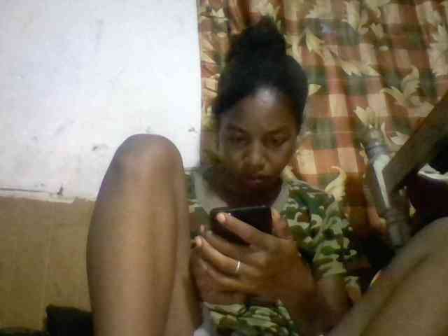 BigHairypussy webcam