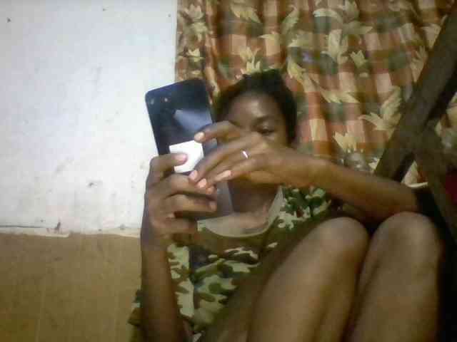 BigHairypussy webcam