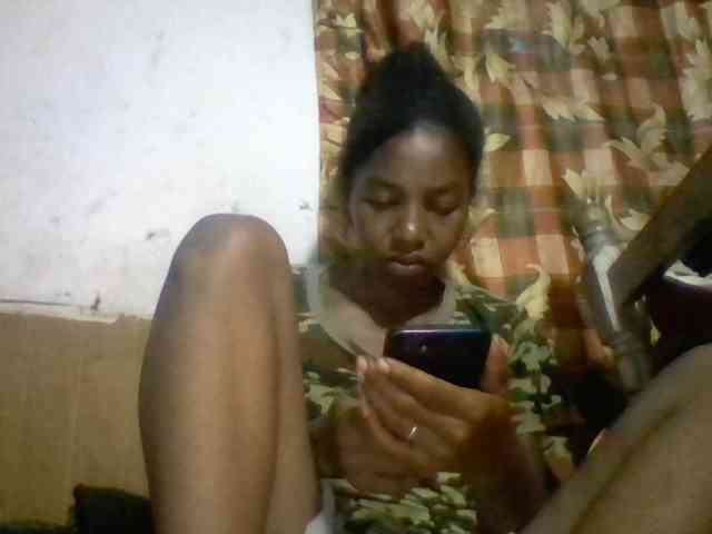 BigHairypussy webcam