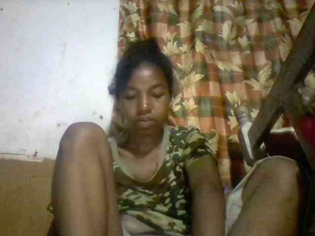 BigHairypussy webcam