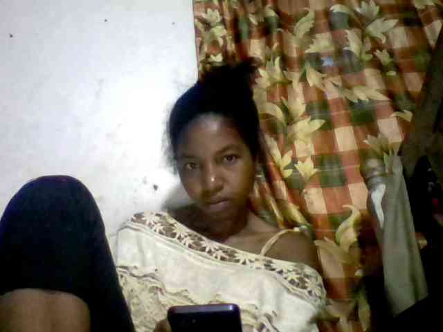 BigHairypussy webcam