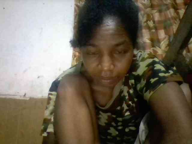 BigHairypussy webcam