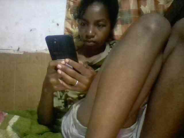 BigHairypussy webcam