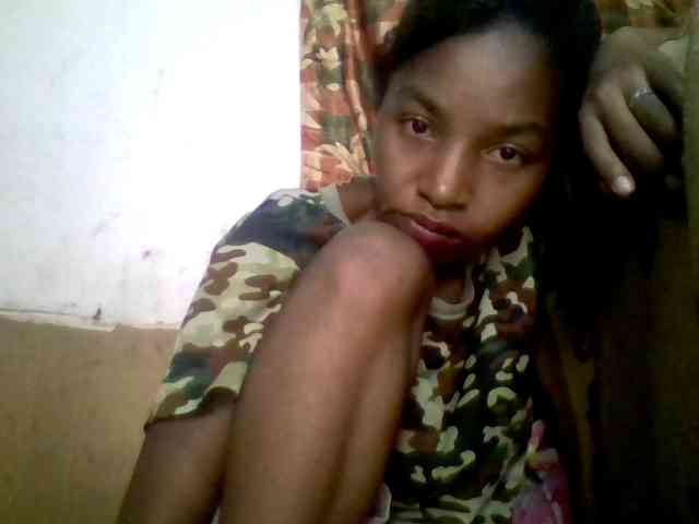 BigHairypussy webcam