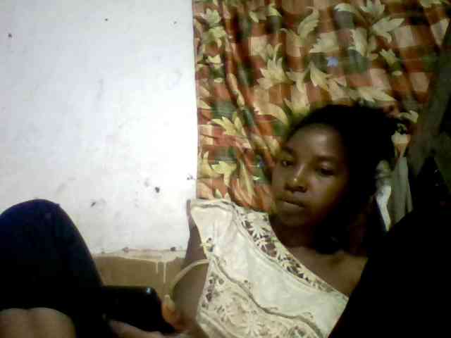 BigHairypussy webcam