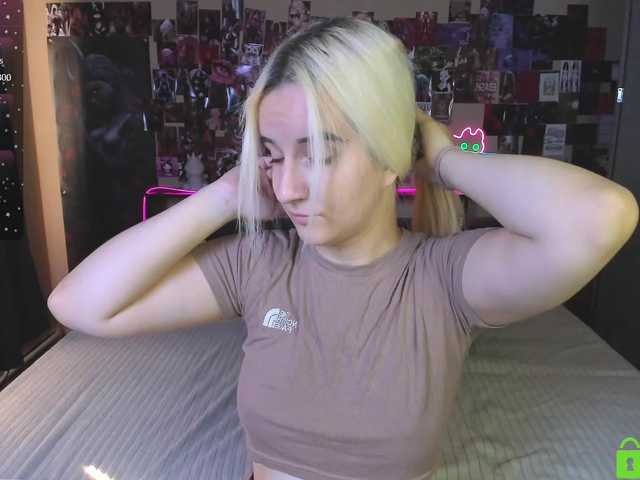 Angel1Bunny live cam on BongaCams