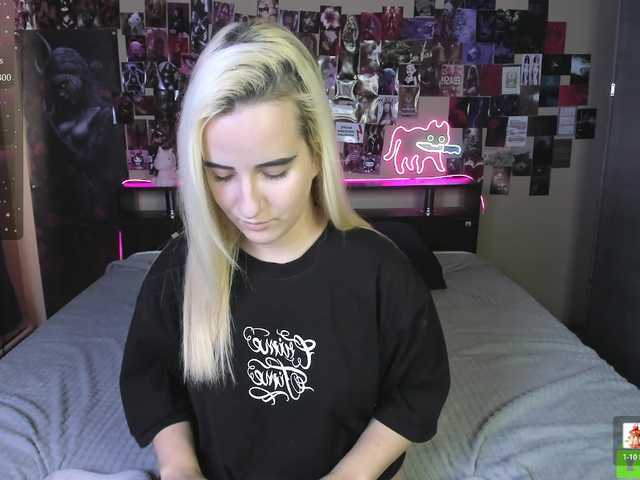Angel1Bunny live cam on BongaCams