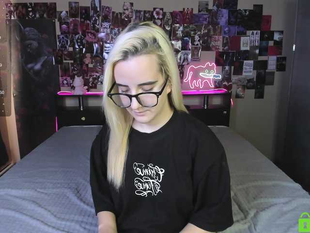 Angel1Bunny live cam on BongaCams