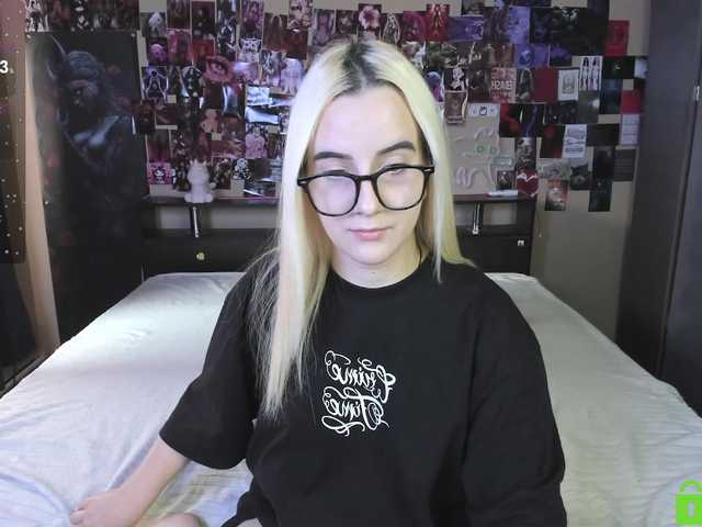 Angel1Bunny live cam on BongaCams