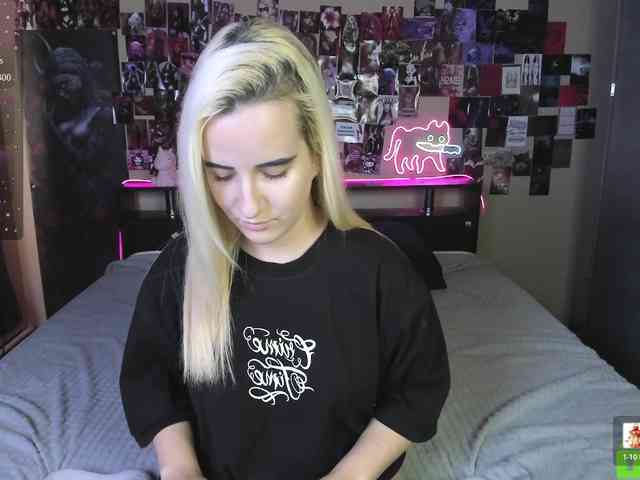 Angel1Bunny webcam