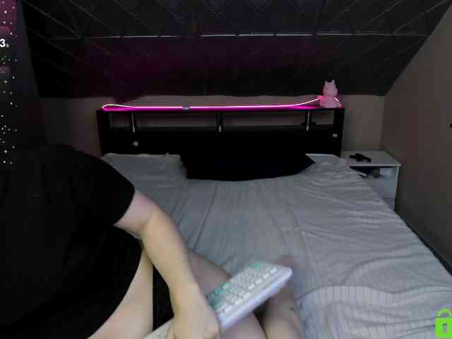 Angel1Bunny webcam