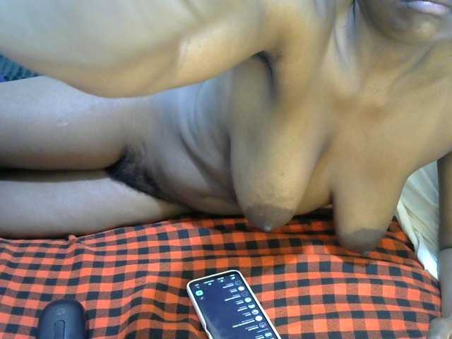 Cuteallianah live cam on BongaCams