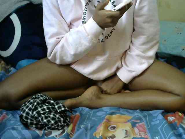 Cuteallianah webcam