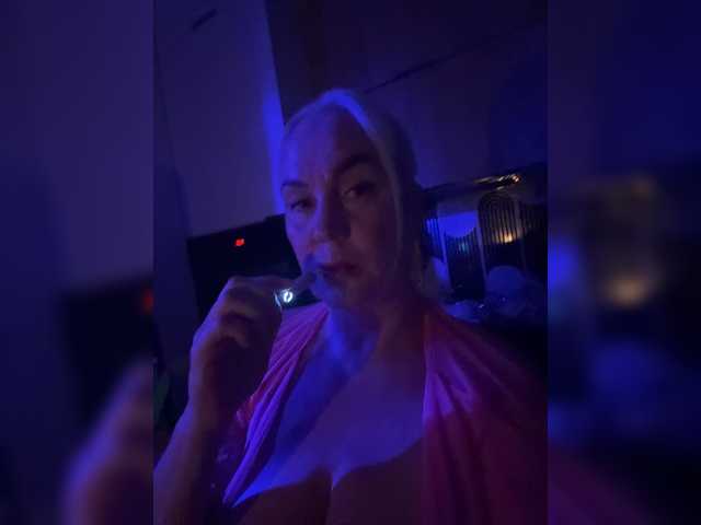 MadisonLove live webcam show