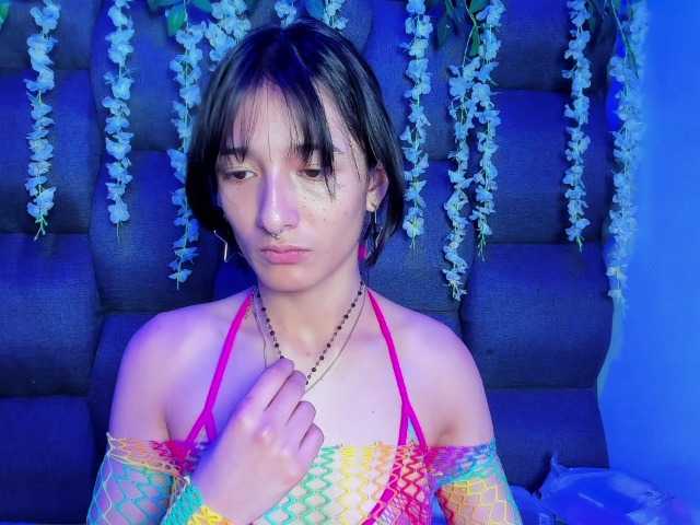 DaniDream live cam on BongaCams