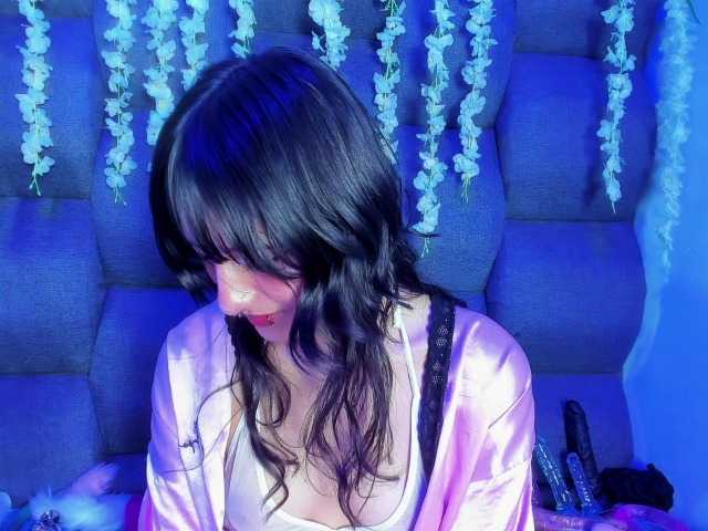DaniDream live cam on BongaCams