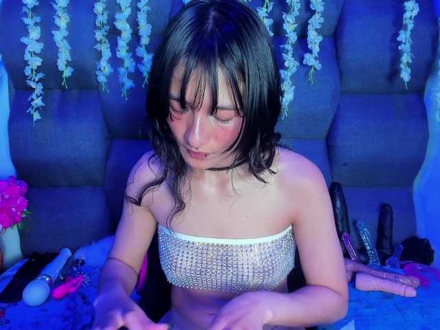 DaniDream live cam on BongaCams