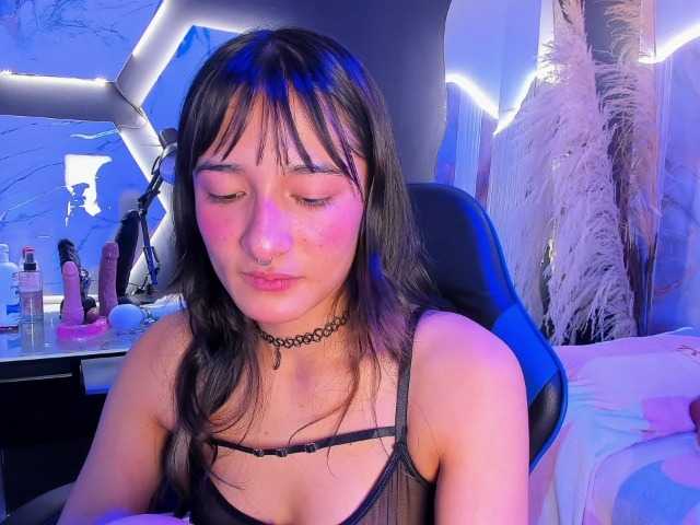 DaniDream live cam on BongaCams