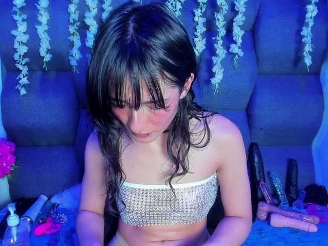 DaniDream live cam on BongaCams