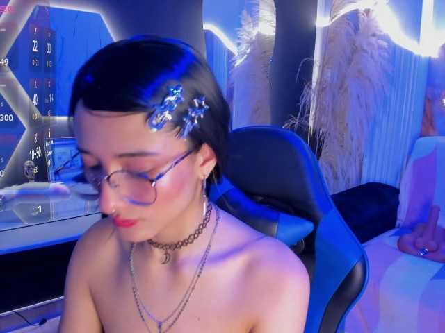 DaniDream live cam on BongaCams