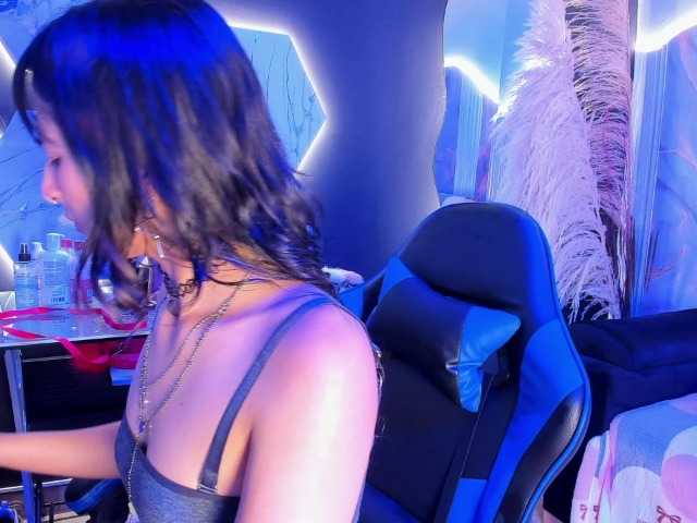 DaniDream live cam on BongaCams