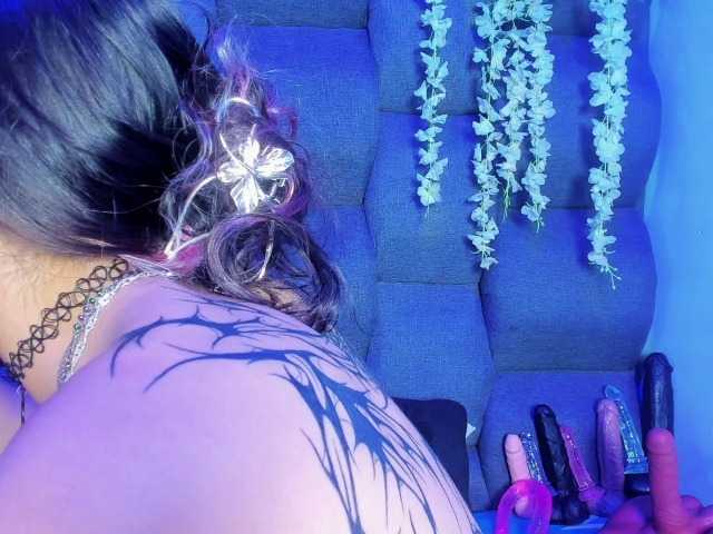 DaniDream live cam on BongaCams