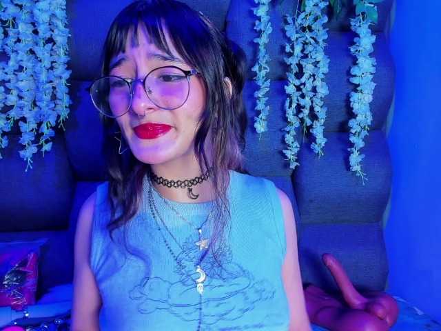 DaniDream live cam on BongaCams