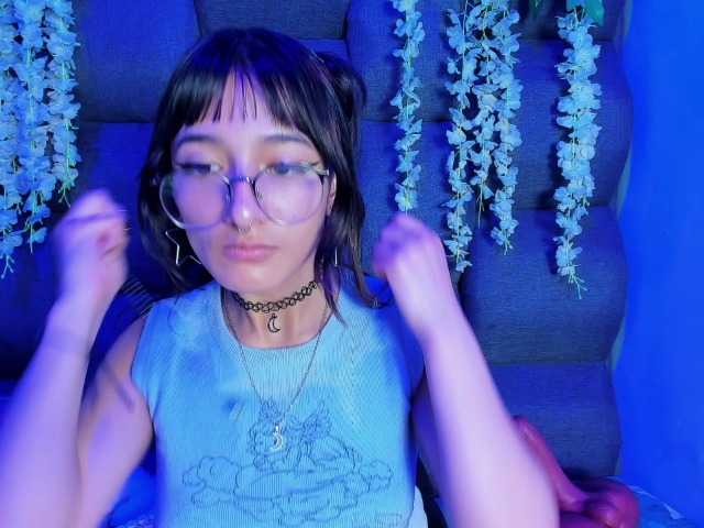 DaniDream live cam on BongaCams