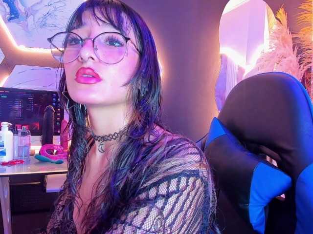 DaniDream live cam on BongaCams