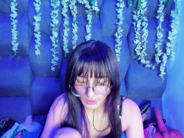DaniDream live cam on BongaCams