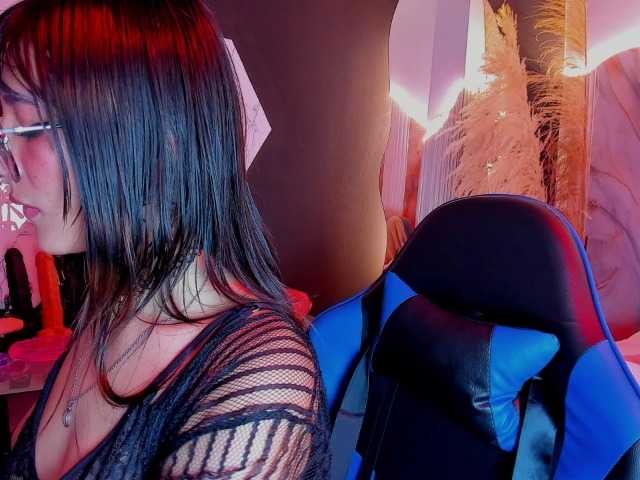 DaniDream live cam on BongaCams