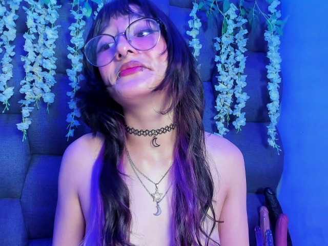 DaniDream live cam on BongaCams