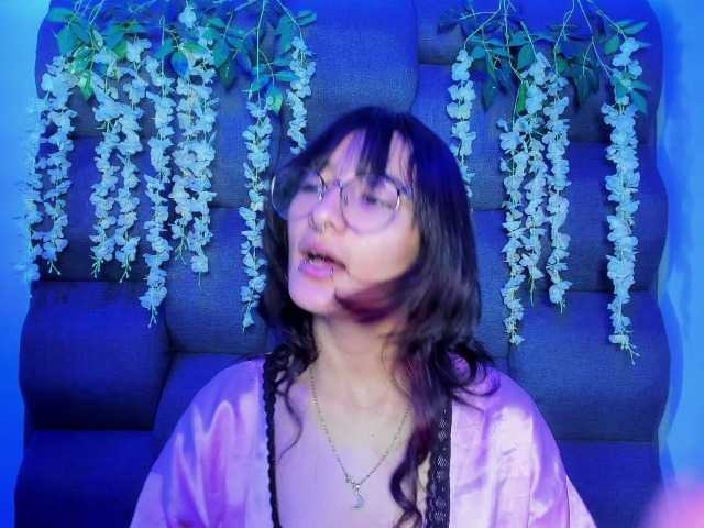DaniDream live cam on BongaCams