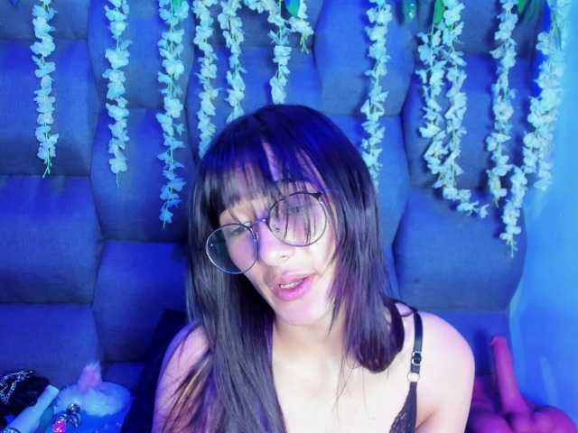 DaniDream live cam on BongaCams