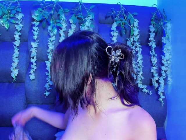 DaniDream live cam on BongaCams